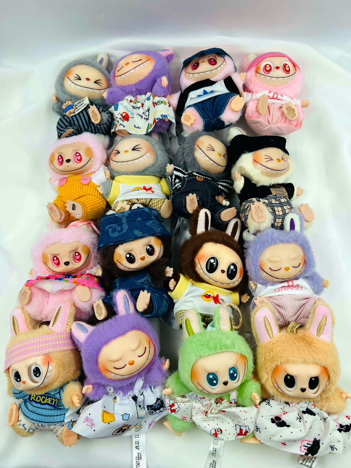 Miniatura 9 de LLAVERO DE MUÑECO LABUBU